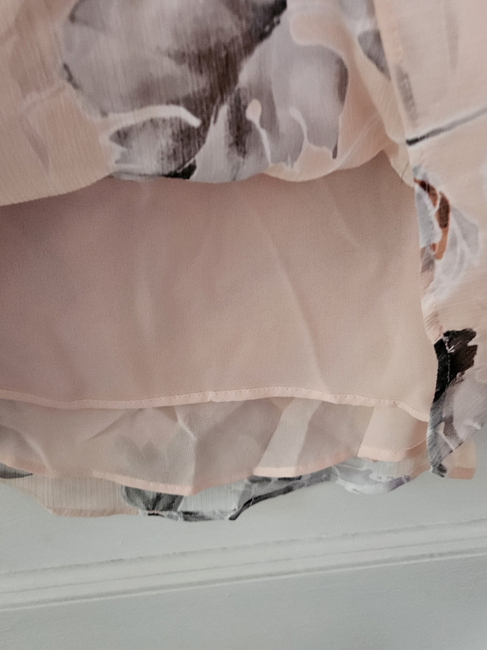 Floral Ruffle V-Neck Blouse - Peach Pink - Picture 4 of 8
